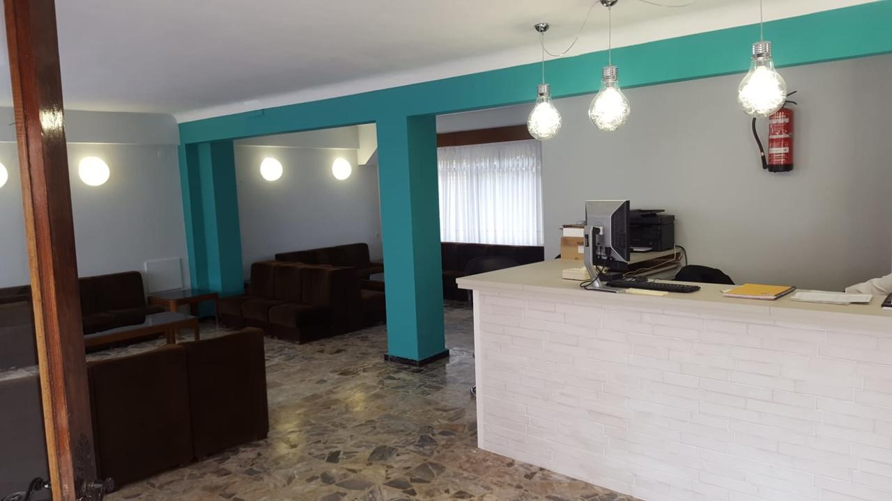 Hostal Rosi Ларедо Екстер'єр фото