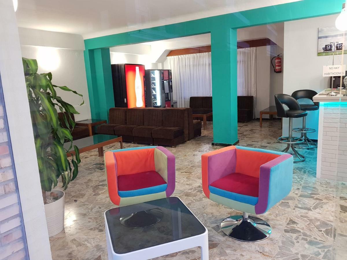 Hostal Rosi Ларедо Екстер'єр фото